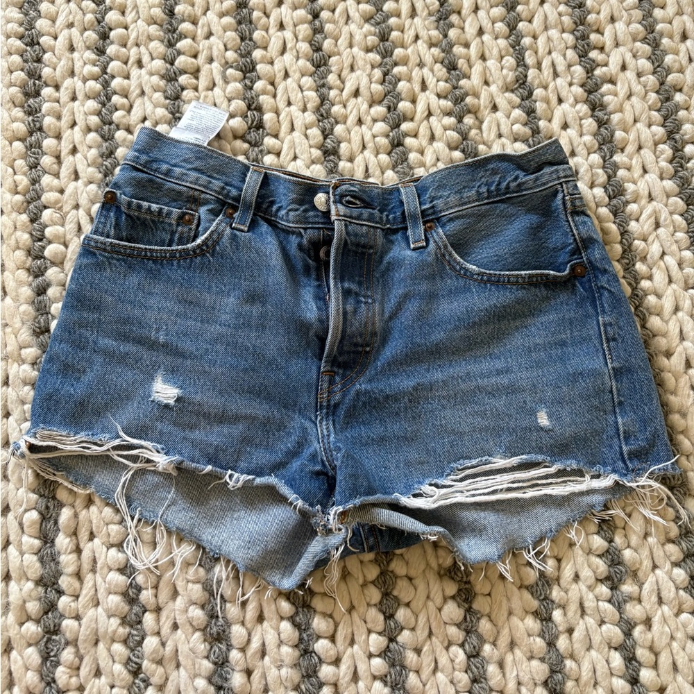 LEVI 501 denim shorts